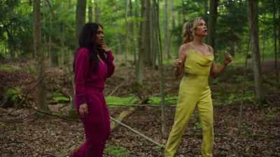 So if he's tracking me, or us, - Hunting Housewives