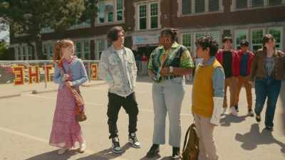So, you hopping on the bus with us
back to Olive Garden? - World's Best