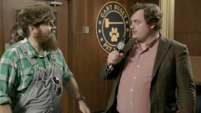 So how do you feel about
how the pet judge, Gary Busey, - Gary Busey: Pet Judge