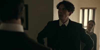 - So how goes it?
- Oh, brutally of course. - Guillermo del Toro's Cabinet of Curiosities