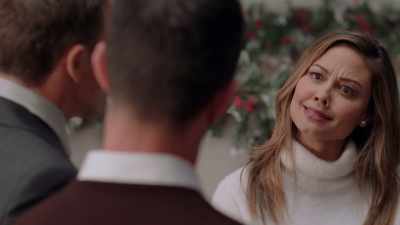 So, how long they date? - Christmas Unleashed