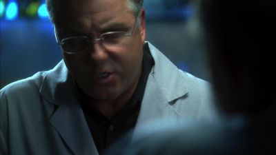 So how much time elapsed
between when he was stabbed - CSI: Crime Scene Investigation