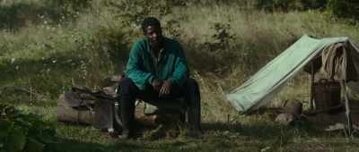 So your husband can hang
me from the palisades? - Django