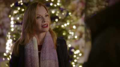 - So I was a consolation prize?
- I wouldn't say that. - Cloudy with a Chance of Christmas