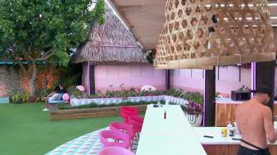 SO I ALSO NEED A BIT OF
FEEDBACK -- WE CAN KEEP TALKING - Love Island