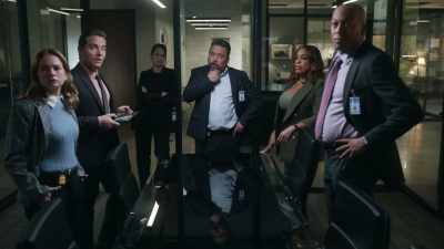 So I am offering $10 million - The Rookie: Feds