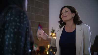 -So I can't promise that part.
-Okay, fine. - The Holiday Proposal Plan