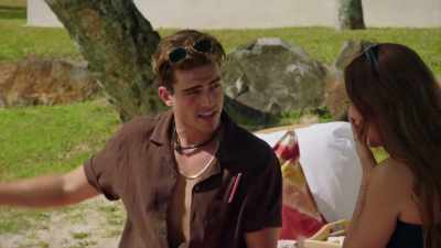 - So, I climbed to
the highest mountain...
- (LAUGHS) - FBOY Island NZ