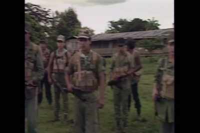 So, I don't have
a different life. - ¡Las Sandinistas!