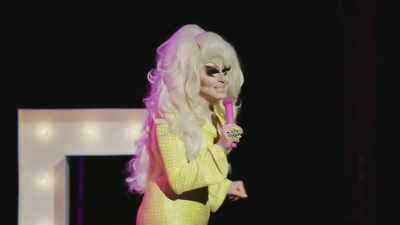 So I go to my dentist, - Trixie Mattel: Skinny Legend