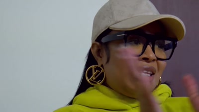 - So I got five looks. So I'm coming here to shut it down. - A Body to Kill For