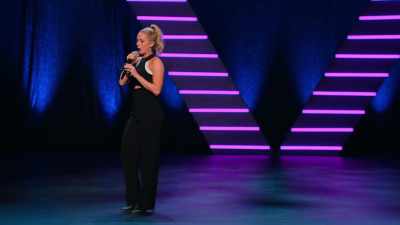 So I got married and I married a chef, - Iliza Shlesinger: Unveiled