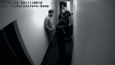 So I interviewed him in the cell. - The Detectives: Fighting Organised Crime