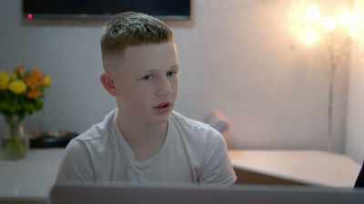 So, I only have to do, like,
10 hours a week - Stacey Dooley Sleeps Over