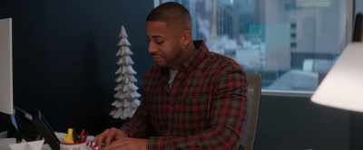 - So I signed out and cleared the history.
- [groans] Oh. Mm-mm. - Meet Me Next Christmas