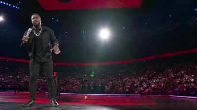 So I spent the whole time I was
getting robbed - Kevin Hart: Irresponsible