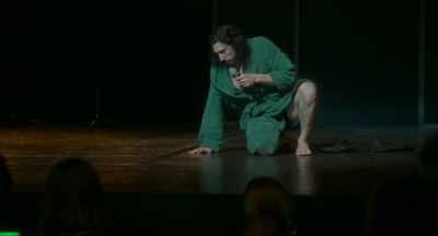 So I thought: I’ll tickle her, - Annette