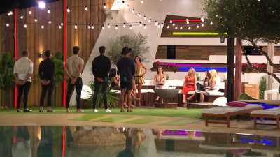 So, I want to couple up
with this boy because - Love Island