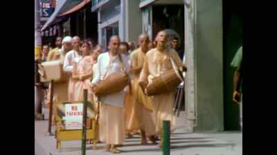 So I went with them... - Krishnas: Gurus. Karma. Murder.