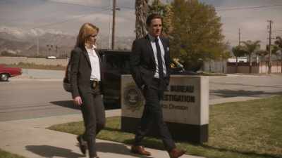 So I wonder why Tom
wanted to kill Neal. - The Rookie: Feds
