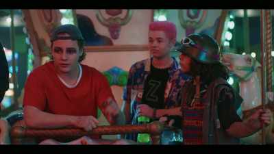 So...if she can go out,
does that mean I can go out? - Crazy Fun Park
