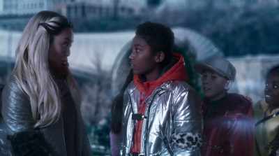 So, if we hurry, okay?
Let's go. - Tales from the Hood 3