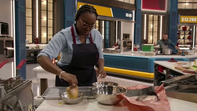So I'm going to apply
the same technique to the white perch. - Cook at all Costs