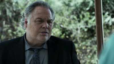 So I'm going to ask you
a few questions. - Interrogation