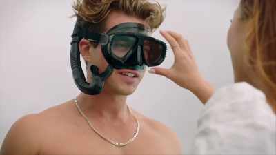 So, I'm going to go for a swim.
- (LAUGHS) - FBOY Island NZ
