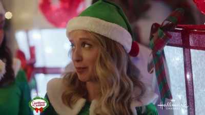 - So, I'm gonna guess
your last name - A Royal Queens Christmas