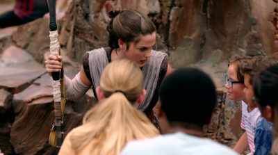 So I'm gonna teach you
a way to make sure - Star Wars: Galaxy's Edge - Adventure Awaits