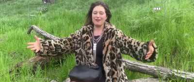 So I'm inviting you to
join me in a meditation - Cocaine Cougar