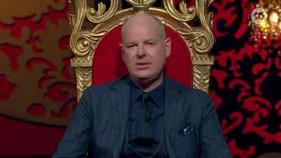 So I'm thinking I'm gonna give
Julia and Danielle 2. - Taskmaster