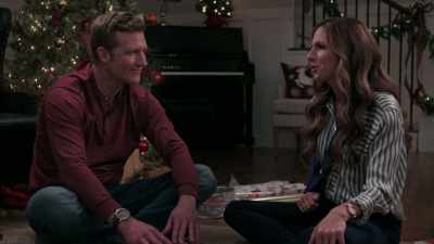 So this is a nice pair, but
without that feature, - Christmas Wreaths and Ribbons