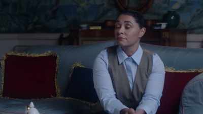 - So? Is he duke material? - The Reluctant Royal