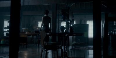 So, this is home. - The Crown