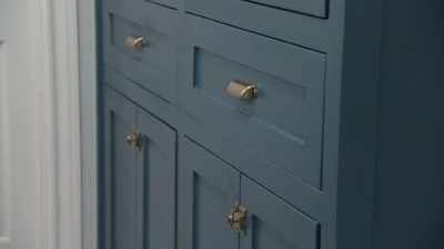 So this is the boys' bathroom.
-It's beautiful. - Fixer Upper: Behind the Design