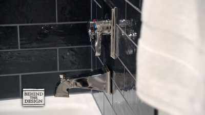 So this is the boys' bathroom.
-Oh, wow. - Fixer Upper: Behind the Design