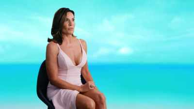 So it's kind of nice
to see her - The Real Housewives Ultimate Girls Trip