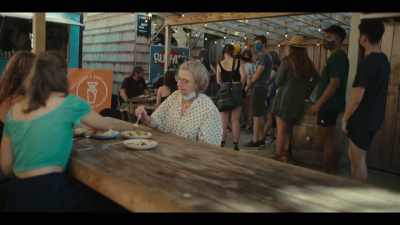 So it's kinda everything you never wanted
but you get. - Street Food: USA