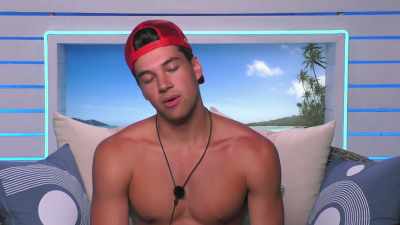 SO IT'S LIKE SOMETHING THAT I,
YEAH, I REALLY WANT IN LIFE. - Love Island