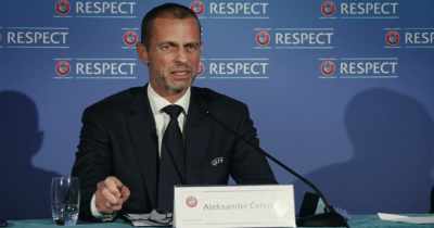 So it's not surprising
that he fell into a trap, - Super League: The War for Football