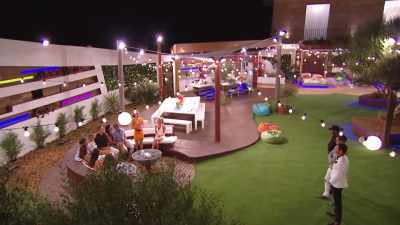 So I've come into this Villa
completely open‐minded - Love Island