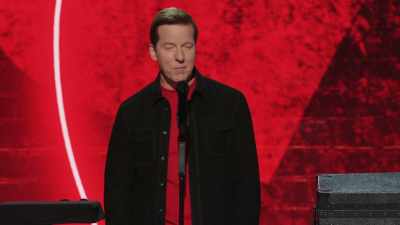 So ladies and gentlemen,
please help me welcome Cupid. - Jeff Dunham:  I'm With Cupid
