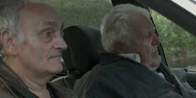 So, he leans in and he gives
her a great, big smacker. - Hatton Garden: The Heist