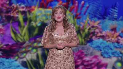 So let's dive together
into a magic adventure - The Little Mermaid Live!