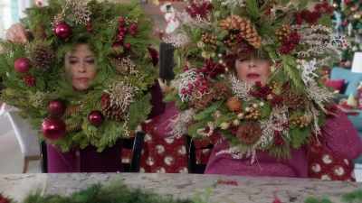 So let's do a little
check here to see if you - Haul Out the Holly: Lit Up