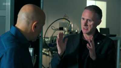 So light comes in, photons come in, - Secrets of Size: Atoms to Supergalaxies
