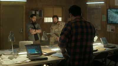 So, like I said, send
those down, we go. - SEAL Team