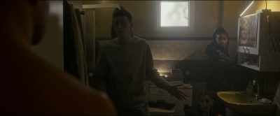 So, Lila's my girl. Manon's her pal.
I'm here to help. - Infested